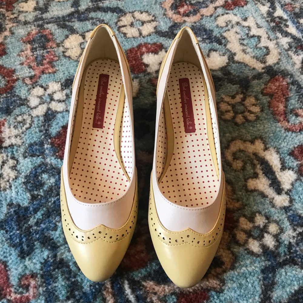 B.A.I.T. Ida Heels Wingtip Fair Yellow Size 9